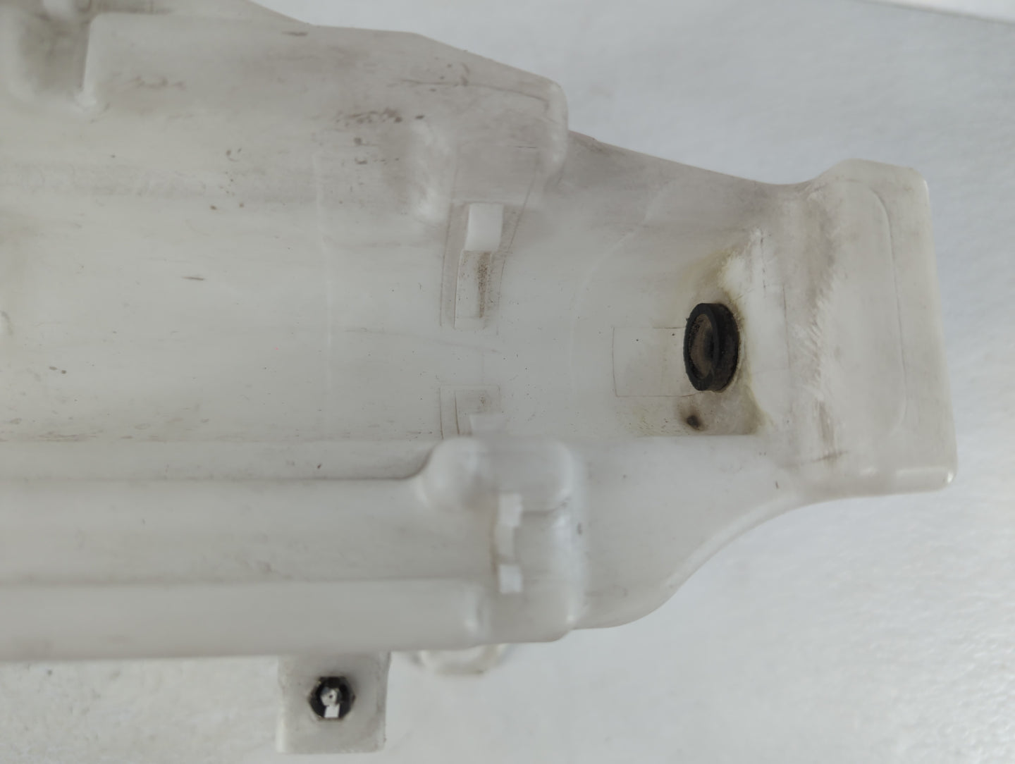2012-2019 Chevrolet Sonic Windshield Washer Fluid Reservoir Bottle Oem - Oemusedautoparts1.com