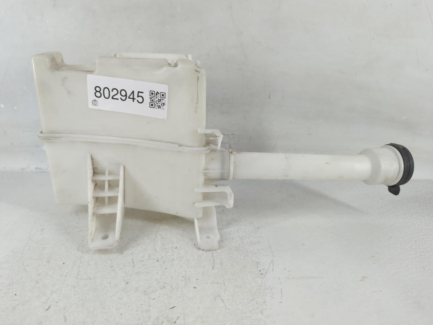2012-2019 Chevrolet Sonic Windshield Washer Fluid Reservoir Bottle Oem - Oemusedautoparts1.com