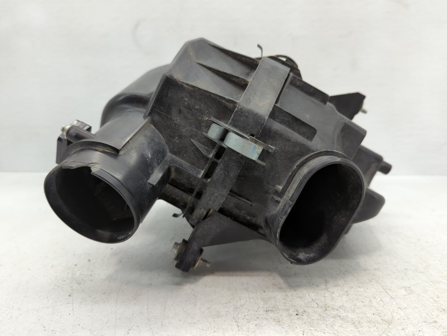 2009 Honda Cr-v Air Cleaner Intake-duct Hose Tube - Oemusedautoparts1.com
