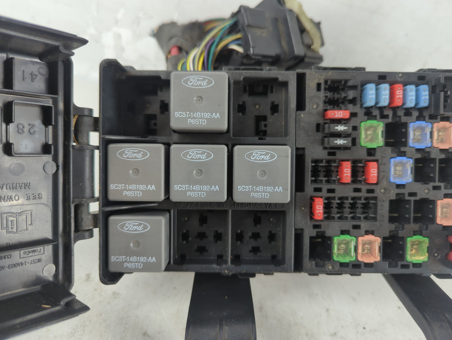 2010-2012 Ford Fusion Fusebox Fuse Box Panel Relay Module P/N:AE5T-14290-E Fits Fits 2010 2011 2012 OEM Used Auto Parts - Oemusedautoparts1.com