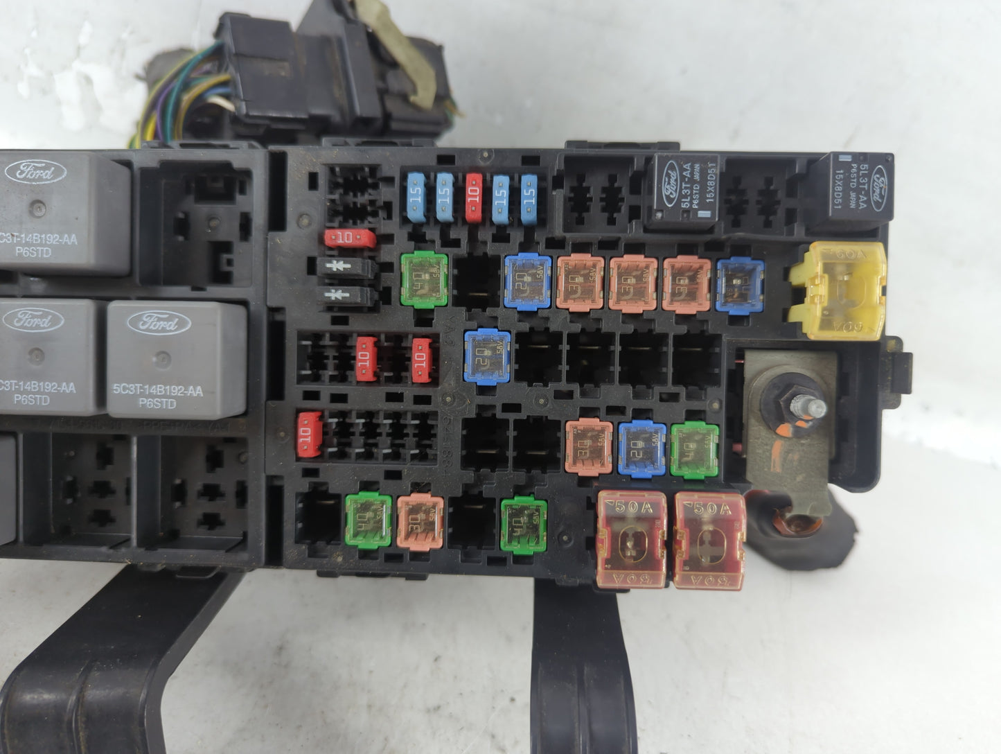 2010-2012 Ford Fusion Fusebox Fuse Box Panel Relay Module P/N:AE5T-14290-E Fits Fits 2010 2011 2012 OEM Used Auto Parts - Oemusedautoparts1.com