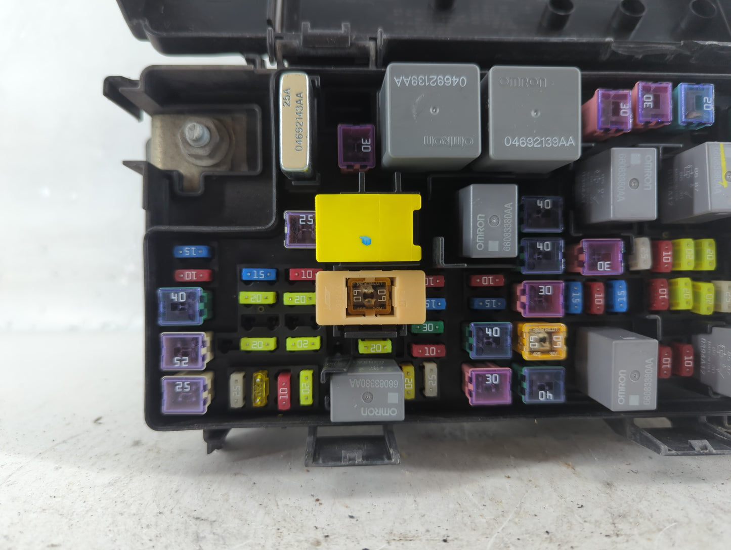 Dodge Caravan Fusebox Fuse Box Relay Module Tipm 68239606aa - Oemusedautoparts1.com