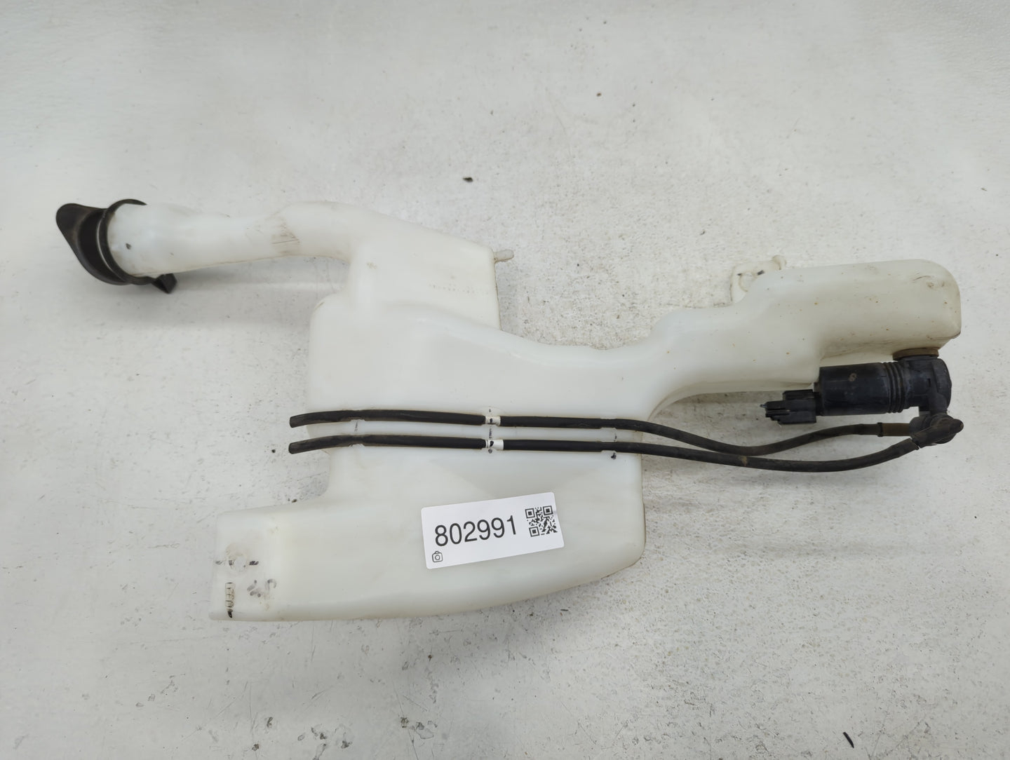 2011-2019 Ford Fiesta Windshield Washer Fluid Reservoir Bottle Oem - Oemusedautoparts1.com