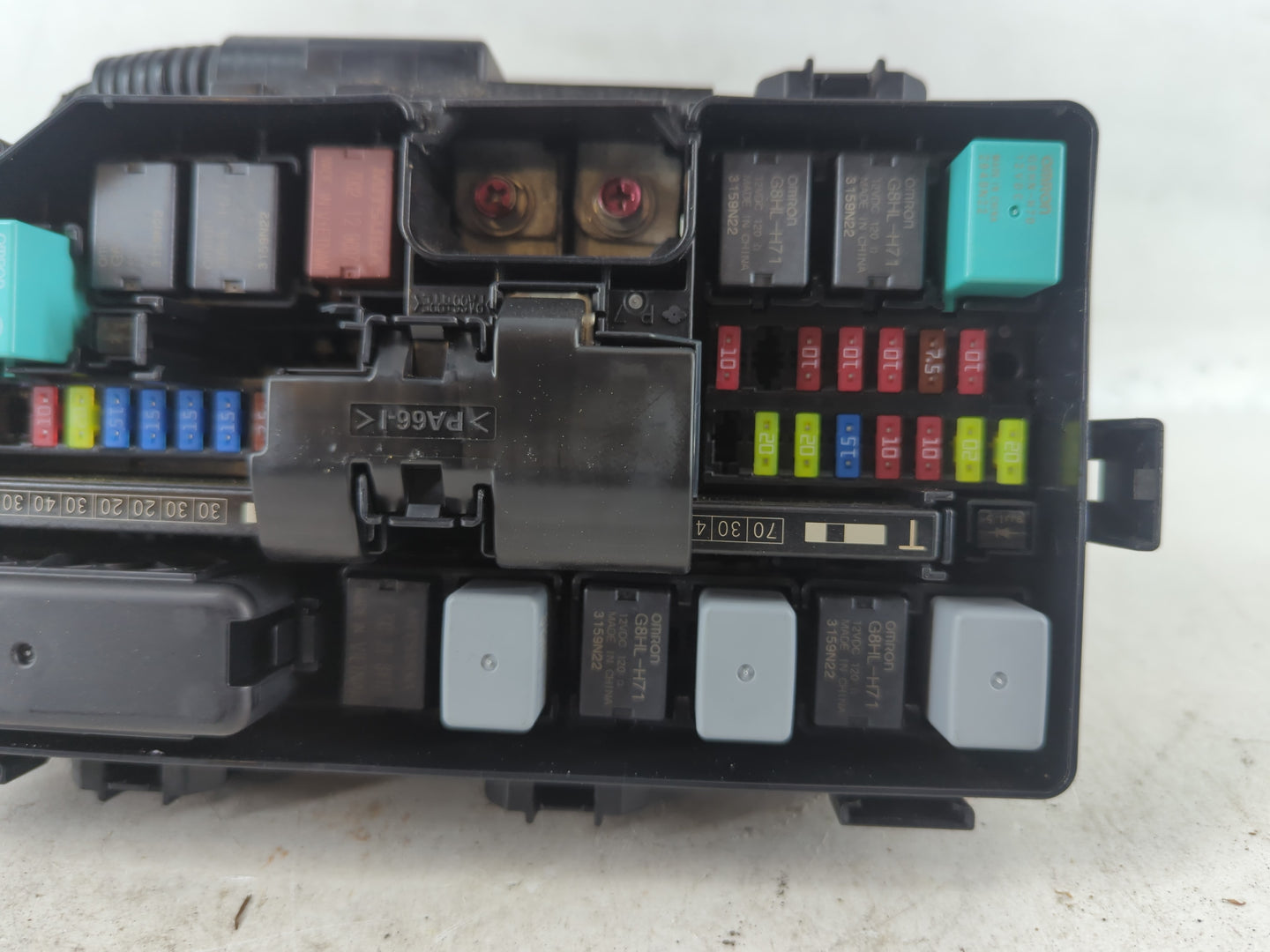 2019-2020 Honda Pilot Fusebox Fuse Box Panel Relay Module P/N:350RD0SHSX TG7 A010 A0 Fits Fits 2019 2020 OEM Used Auto Parts - Oemusedautoparts1.com