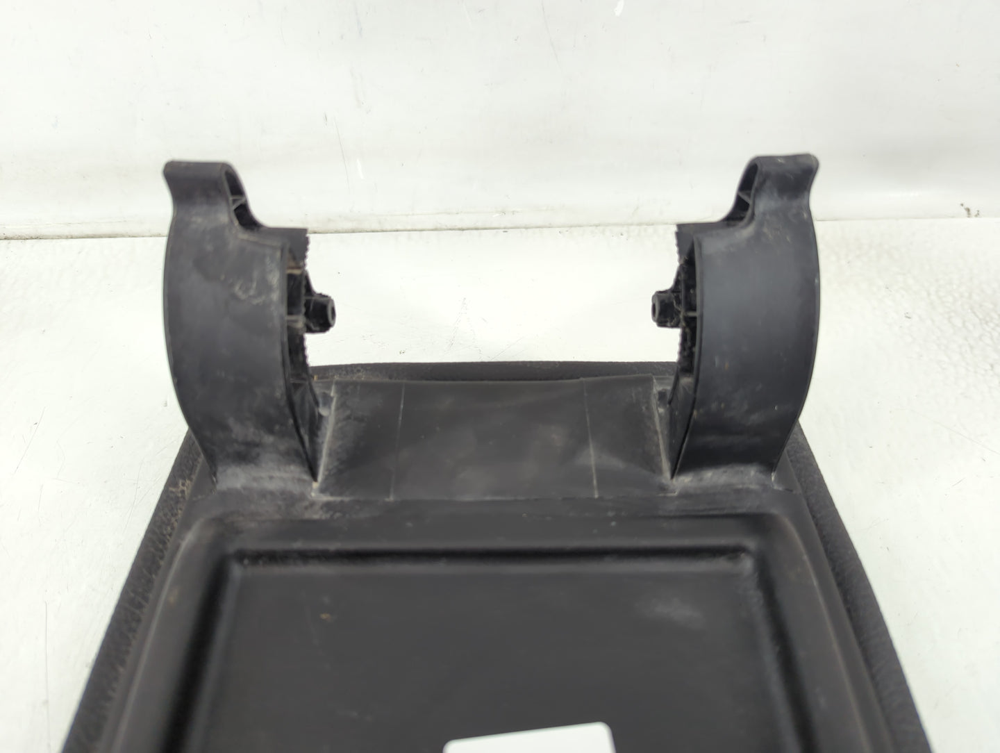 2018 Bmw 320i Center Console Armrest Cover Lid Fits OEM Used Auto Parts - Oemusedautoparts1.com