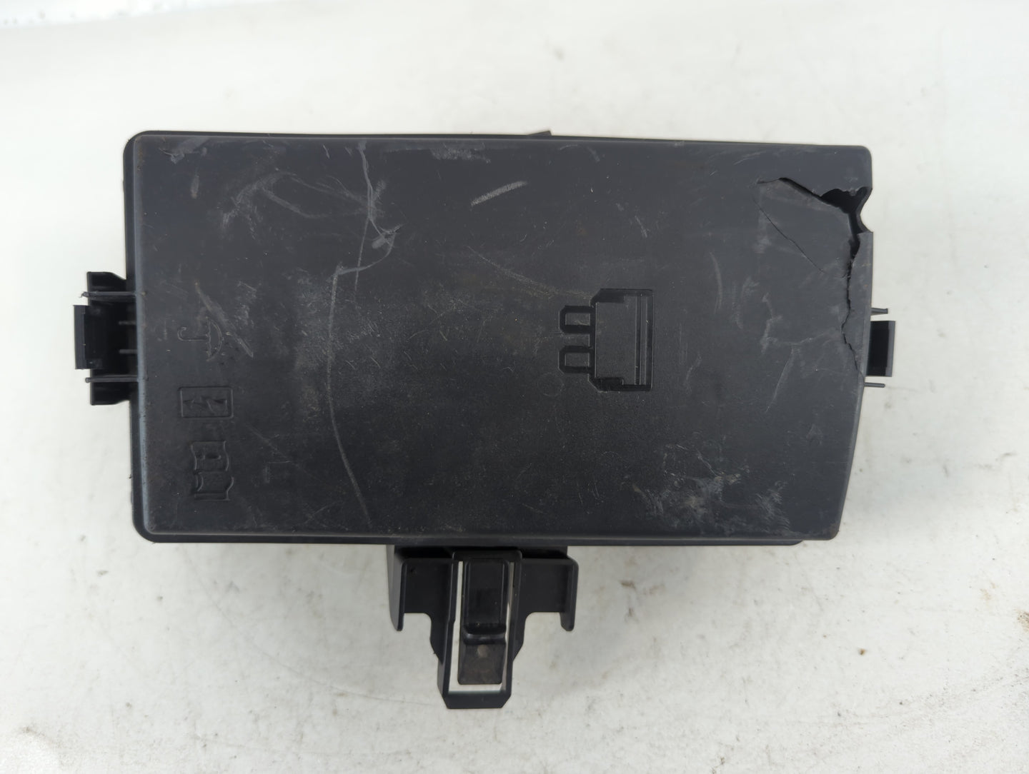 2020-2022 Volkswagen Atlas Fusebox Fuse Box Panel Relay Module P/N:5Q0 907 361 D Fits Fits 2020 2021 2022 OEM Used Auto Parts - Oemusedautoparts1.com