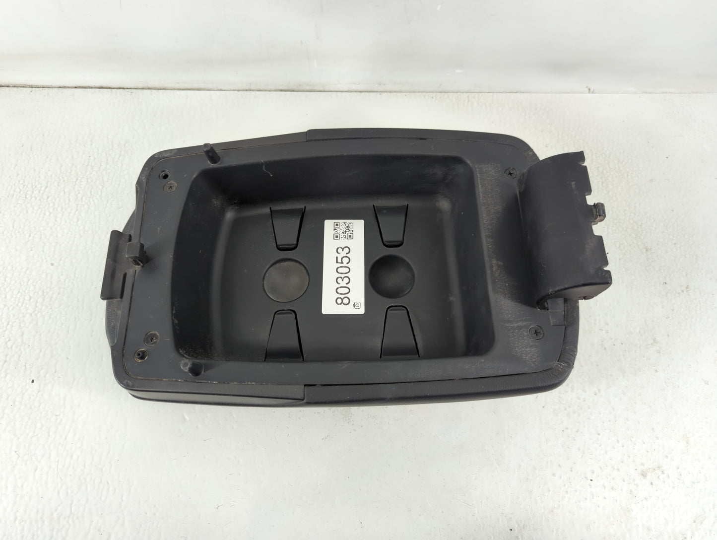 2014 Hyundai Santa Fe Center Console Armrest Cover Lid Fits OEM Used Auto Parts - Oemusedautoparts1.com