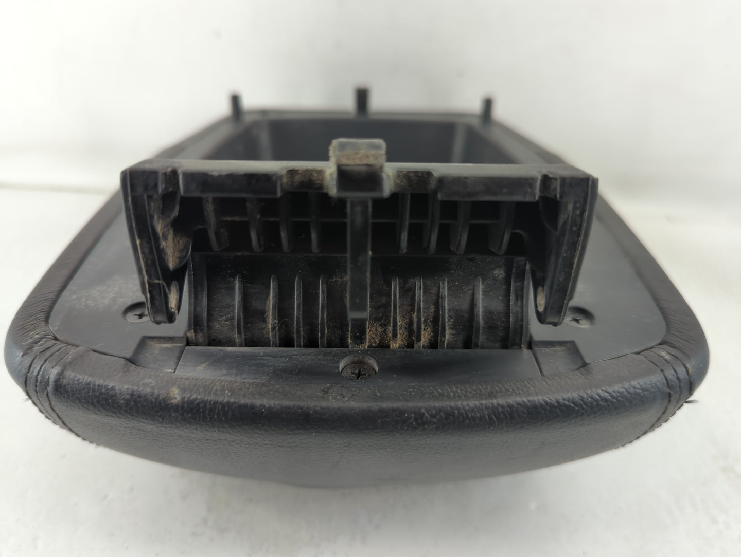 2014 Hyundai Santa Fe Center Console Armrest Cover Lid Fits OEM Used Auto Parts - Oemusedautoparts1.com