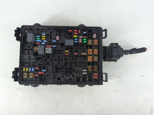 2016 Gmc Yukon Xl Fusebox Fuse Box Panel Relay Module P/N:23418066 Fits Fits 2015 2017 2018 2019 2020 OEM Used Auto Parts - Oemusedautoparts1.com