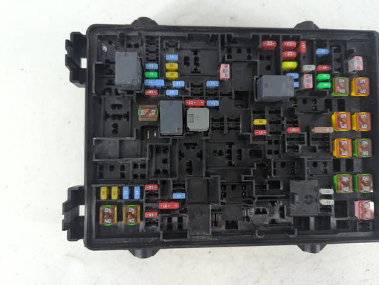 2016 Gmc Yukon Xl Fusebox Fuse Box Panel Relay Module P/N:23418066 Fits Fits 2015 2017 2018 2019 2020 OEM Used Auto Parts