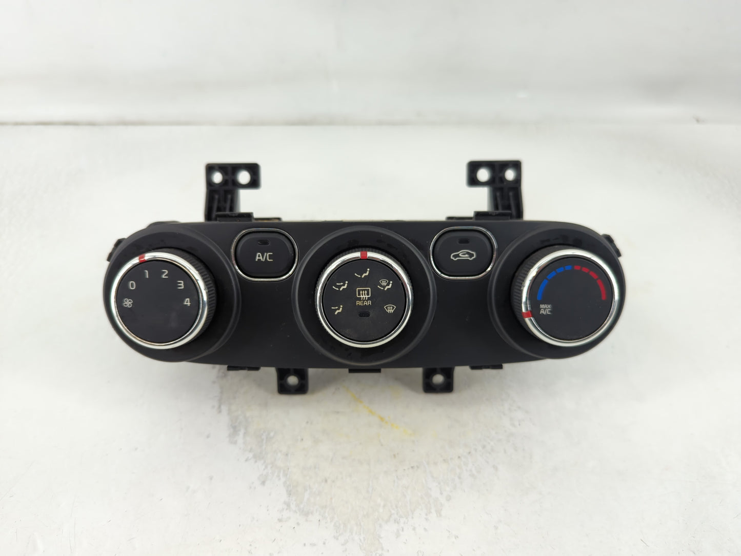 2017-2018 Kia Forte Climate Control Module Temperature AC/Heater Replacement P/N:97250-B0AA0 Fits Fits 2017 2018 OEM Used Auto Parts - Oemusedautoparts1.com