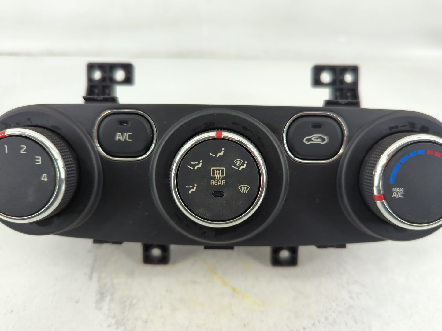 2017-2018 Kia Forte Climate Control Module Temperature AC/Heater Replacement P/N:97250-B0AA0 Fits Fits 2017 2018 OEM Used Auto Parts - Oemusedautoparts1.com