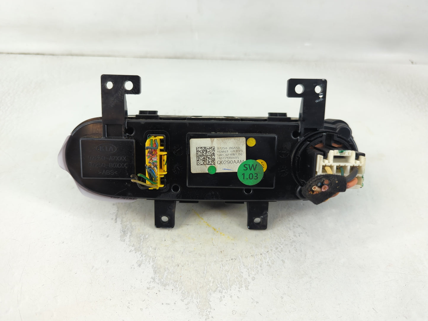 2017-2018 Kia Forte Climate Control Module Temperature AC/Heater Replacement P/N:97250-B0AA0 Fits Fits 2017 2018 OEM Used Auto Parts - Oemusedautoparts1.com