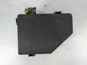 compare product 2008 Cadillac Srx Fusebox Fuse Box Panel Relay Module P/N:25822671 Fits OEM Used Auto Parts