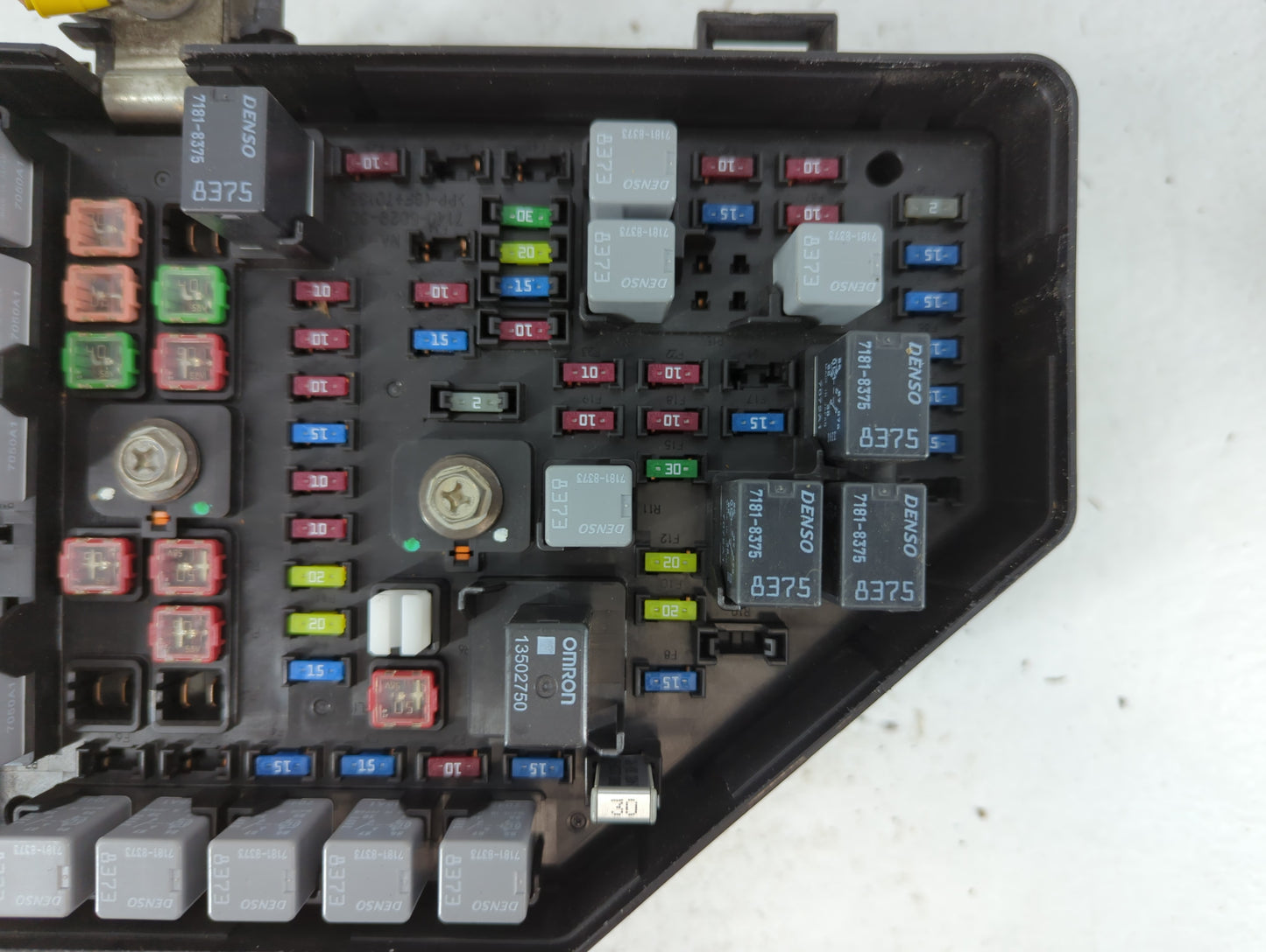 2008 Cadillac Srx Fusebox Fuse Box Panel Relay Module P/N:25822671 Fits OEM Used Auto Parts - Oemusedautoparts1.com