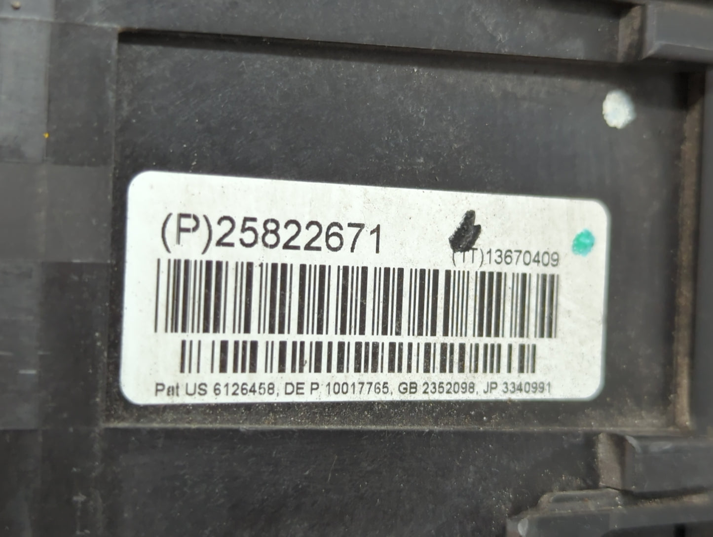2008 Cadillac Srx Fusebox Fuse Box Panel Relay Module P/N:25822671 Fits OEM Used Auto Parts - Oemusedautoparts1.com