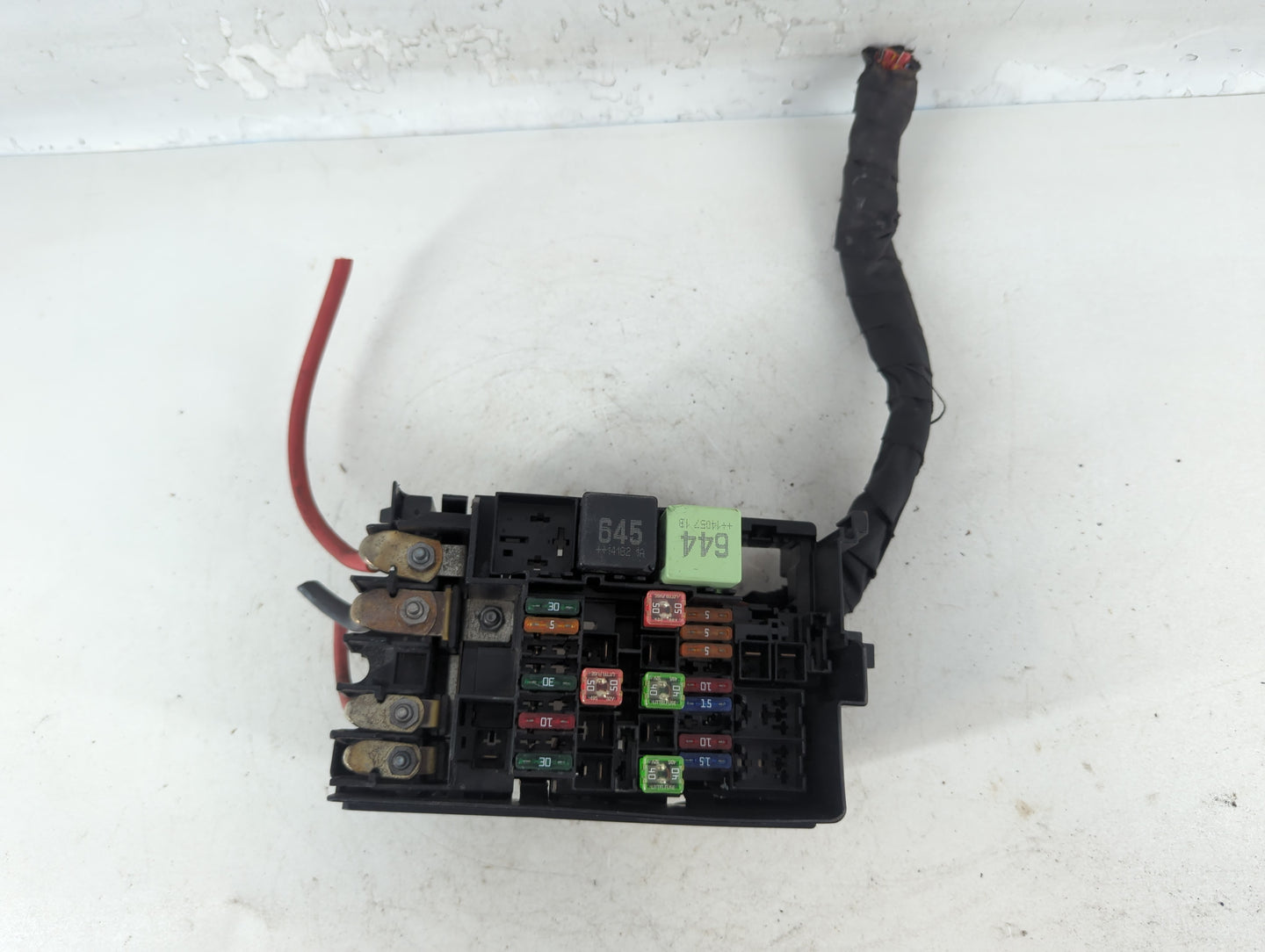 2010-2014 Volkswagen Jetta Fusebox Fuse Box Panel Relay Module Fits Fits 2010 2011 2012 2013 2014 2015 2016 2017 2018 2019 2020 OEM Used Auto Parts - Oemusedautoparts1.com