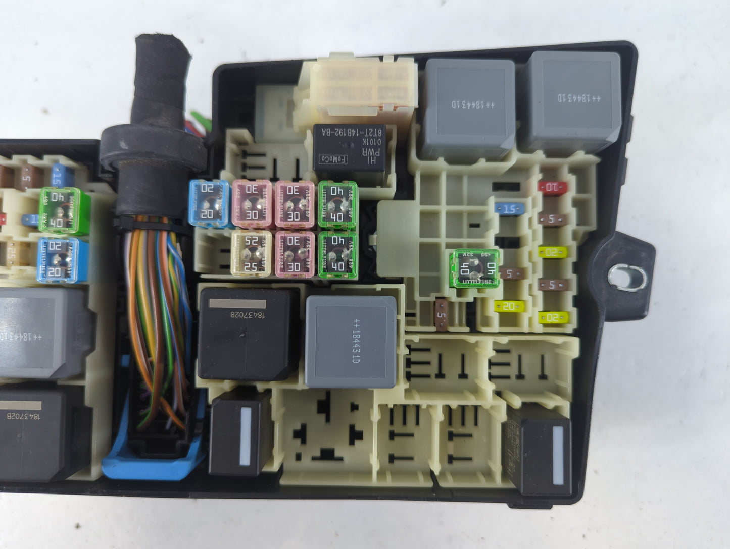 2019 Ford Escape Fusebox Fuse Box Panel Relay Module P/N:AV6T-14A067-AB E02345500 Fits OEM Used Auto Parts - Oemusedautoparts1.com