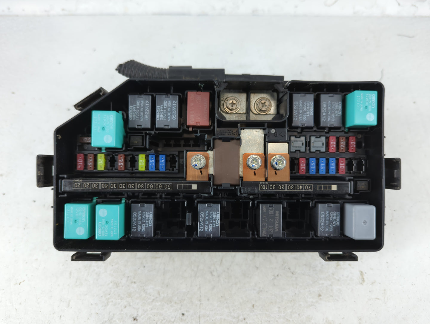 2012-2015 Honda Civic Fusebox Fuse Box Panel Relay Module P/N:072R2081U3 TR0 A012 A0 Fits Fits 2012 2013 2014 2015 OEM Used Auto Parts - Oemusedautoparts1.com