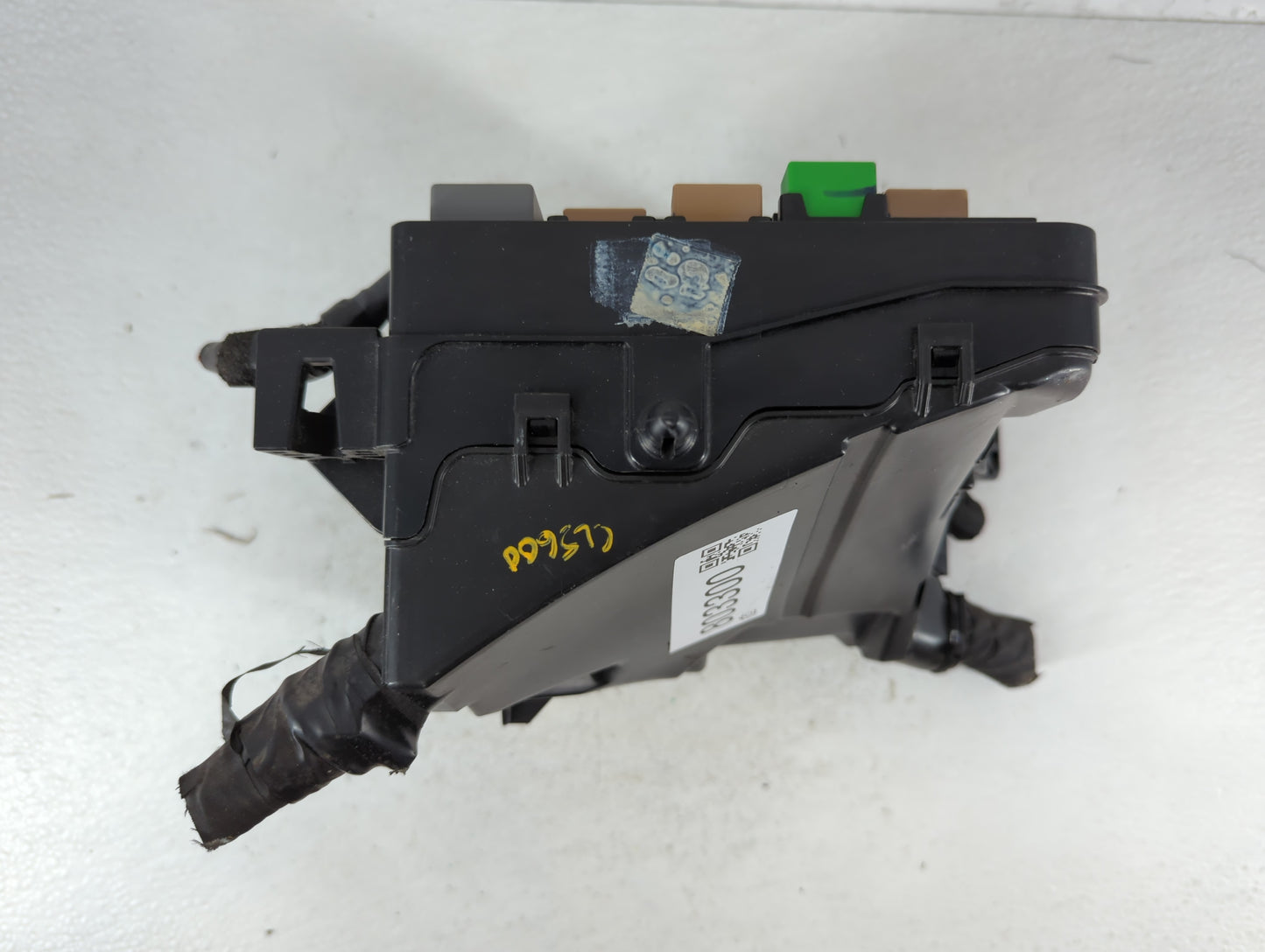 2015 Hyundai Sonata Fusebox Fuse Box Panel Relay Module P/N:6423-0102-7-000 Fits OEM Used Auto Parts - Oemusedautoparts1.com
