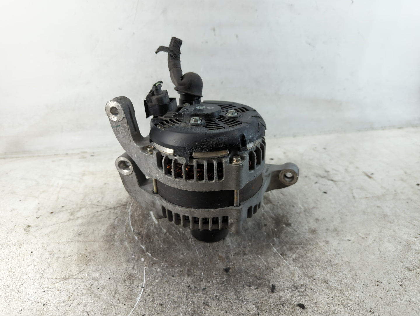 2019-2020 Ford Edge Alternator Replacement Generator Charging Assembly Engine OEM P/N:K2GT-10300-BC Fits Fits 2019 2020 OEM Used Auto Parts - Oemusedautoparts1.com