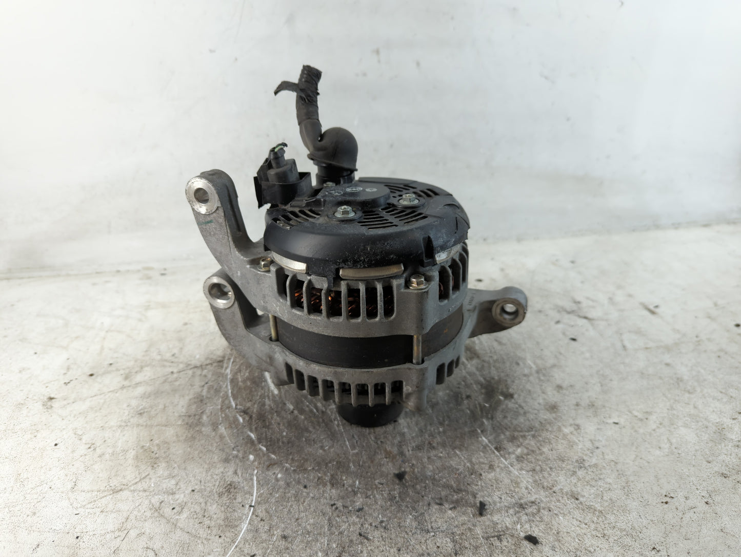 2019-2020 Ford Edge Alternator Replacement Generator Charging Assembly Engine OEM P/N:K2GT-10300-BC Fits Fits 2019 2020 OEM Used Auto Parts - Oemusedautoparts1.com