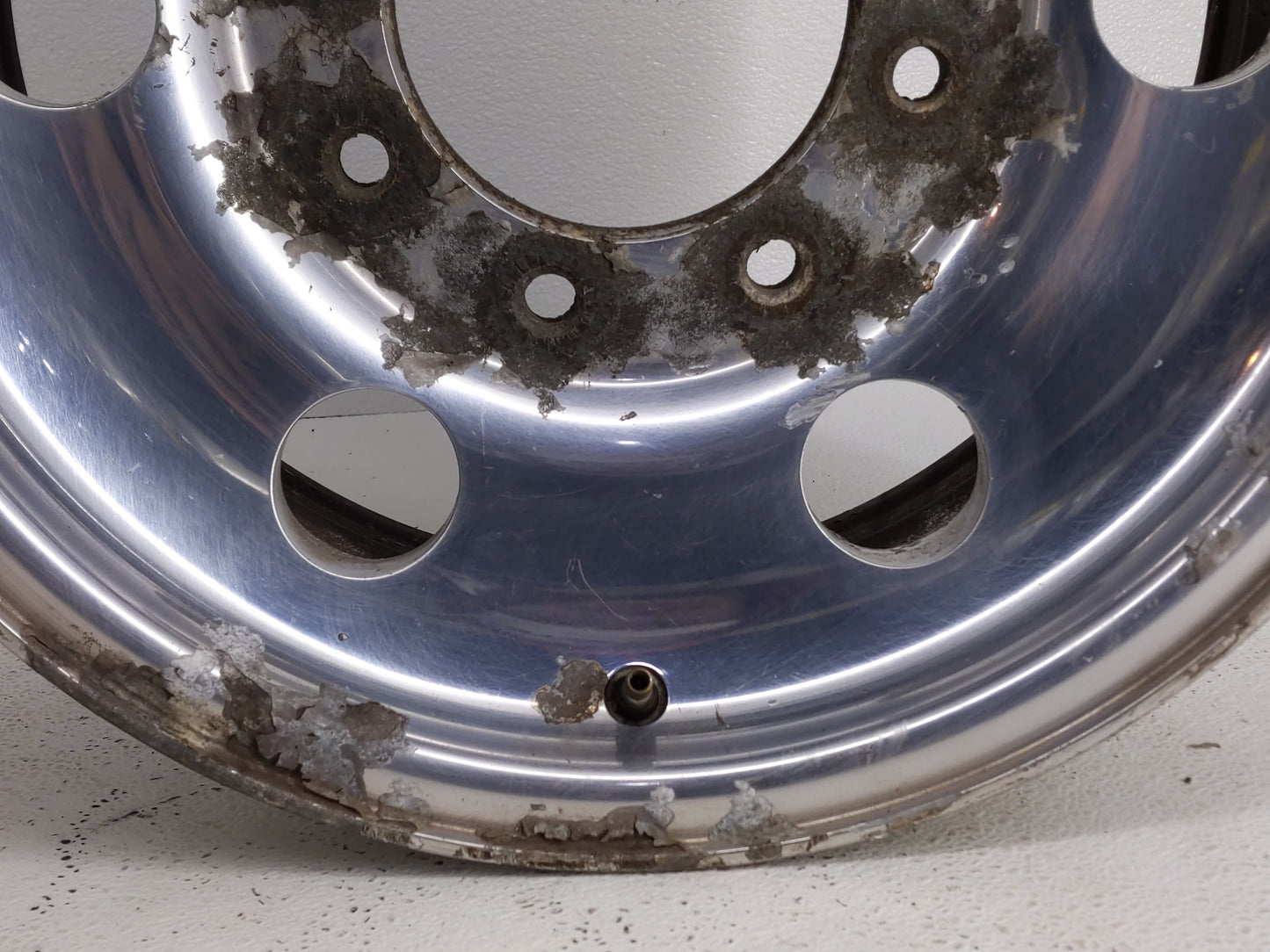 2004-2004 Ford F-250 Super Duty Oem Wheel Rim - Oemusedautoparts1.com
