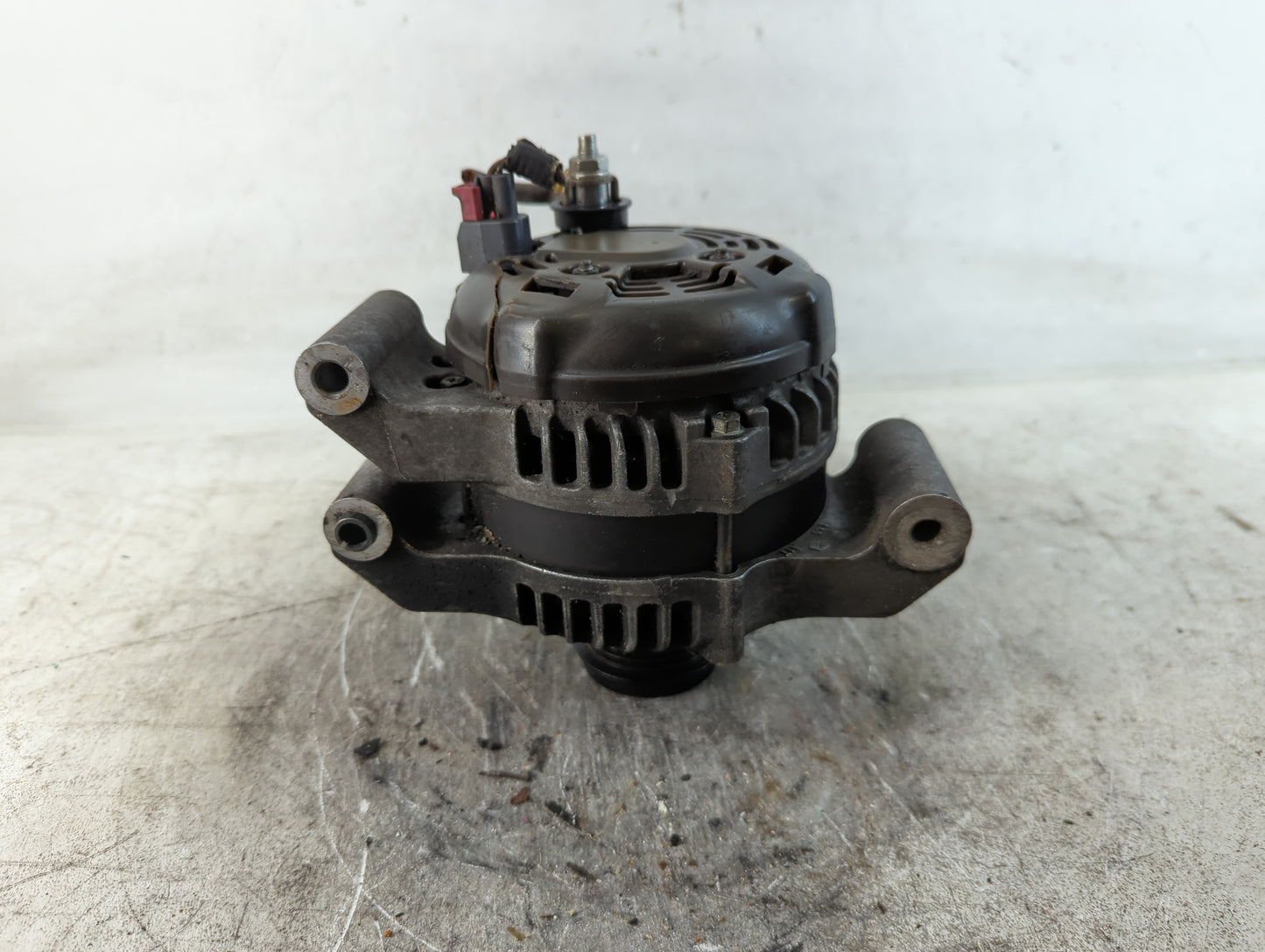 2011-2016 Jeep Grand Cherokee Alternator Replacement Generator Charging Assembly Engine OEM P/N:P04801779 Fits OEM Used Auto Parts - Oemusedautoparts1.com