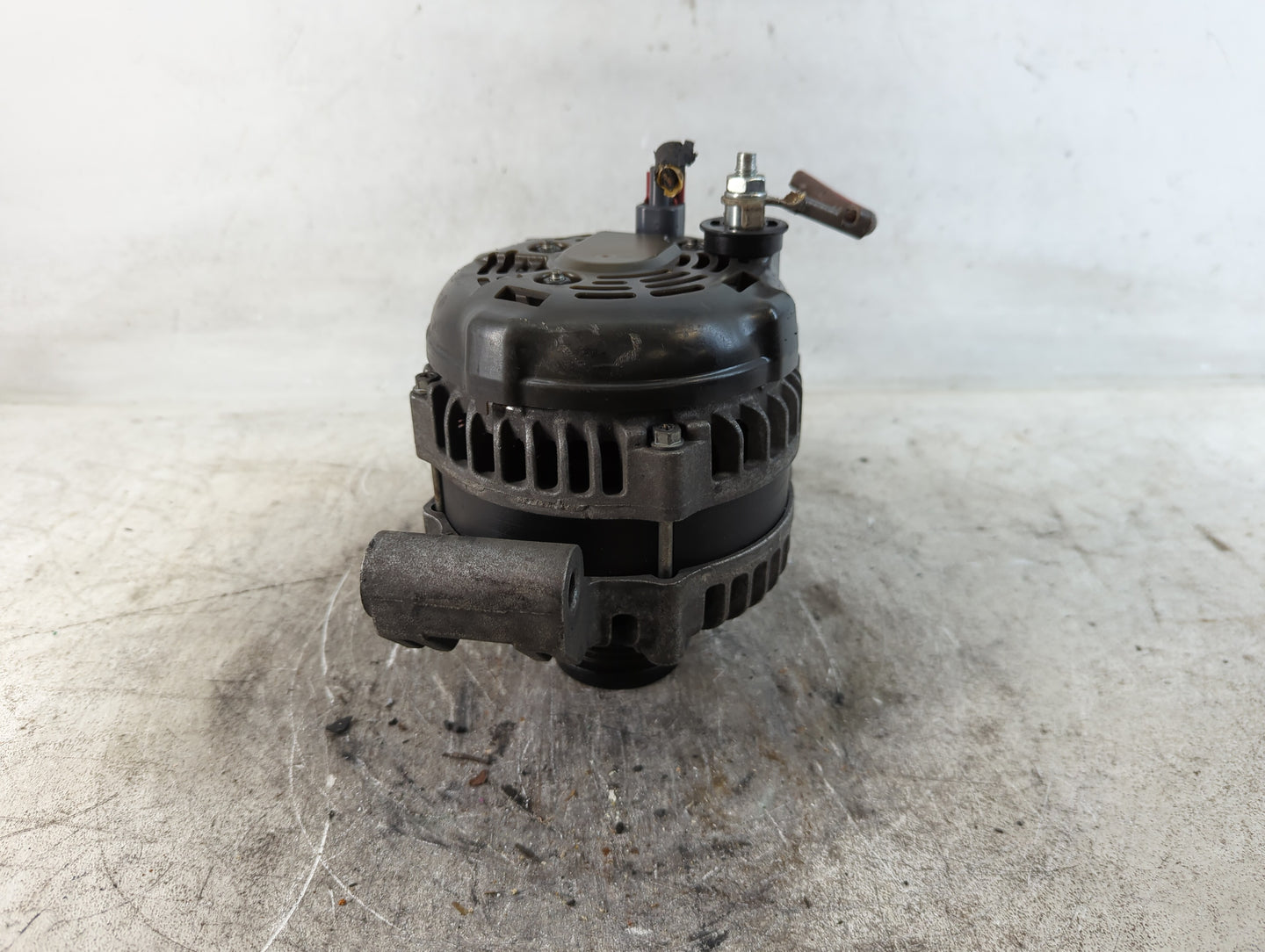 2011-2016 Jeep Grand Cherokee Alternator Replacement Generator Charging Assembly Engine OEM P/N:P04801779 Fits OEM Used Auto Parts - Oemusedautoparts1.com