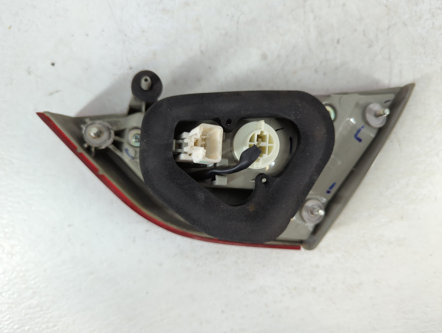 2011-2014 Hyundai Sonata Tail Light Assembly Driver Left OEM P/N:92403-3Q Fits Fits 2011 2012 2013 2014 OEM Used Auto Parts - Oemusedautoparts1.com