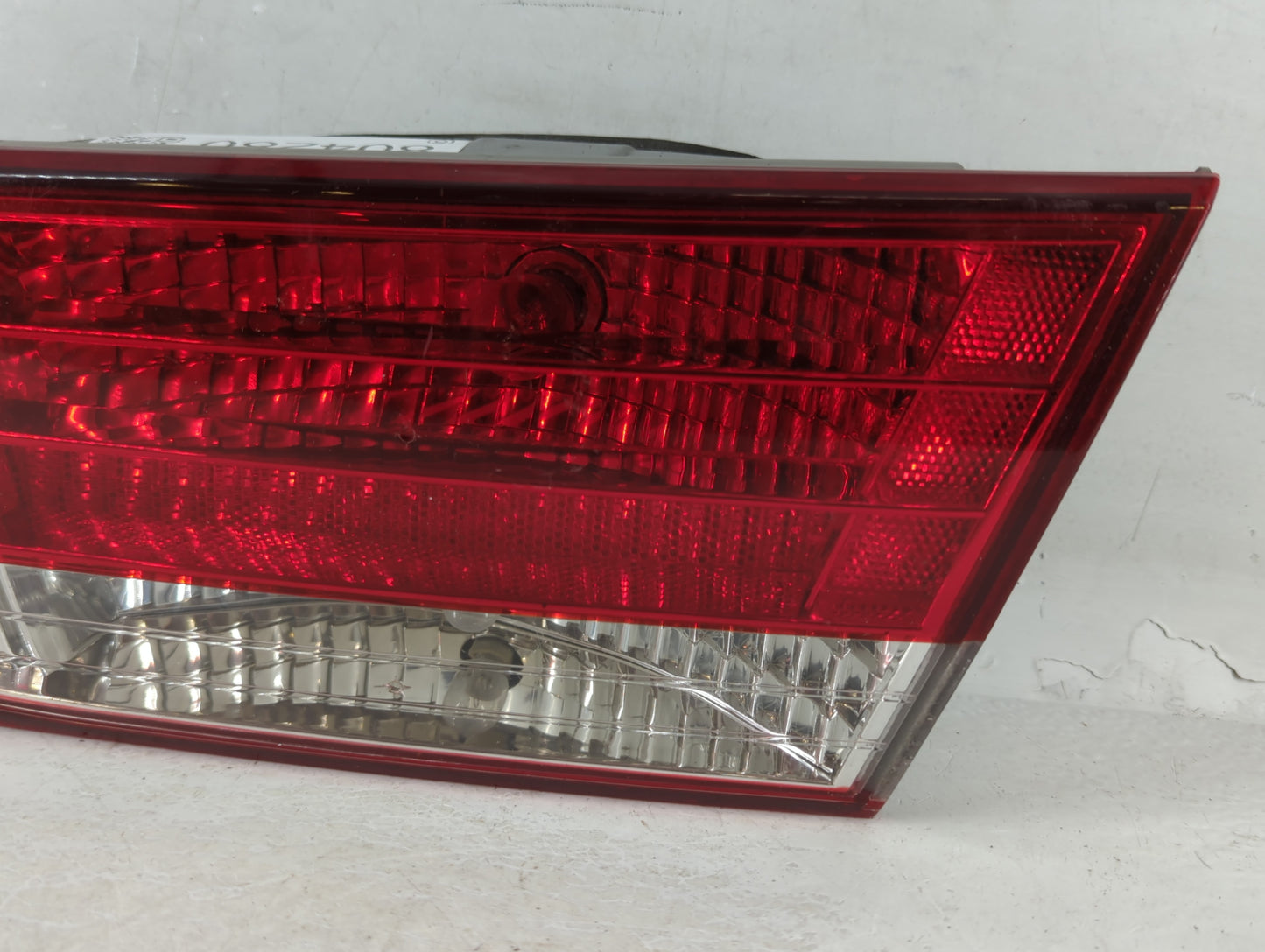 2006-2008 Hyundai Sonata Tail Light Assembly Passenger Right OEM P/N:92404-0A0 Fits Fits 2006 2007 2008 OEM Used Auto Parts - Oemusedautoparts1.com