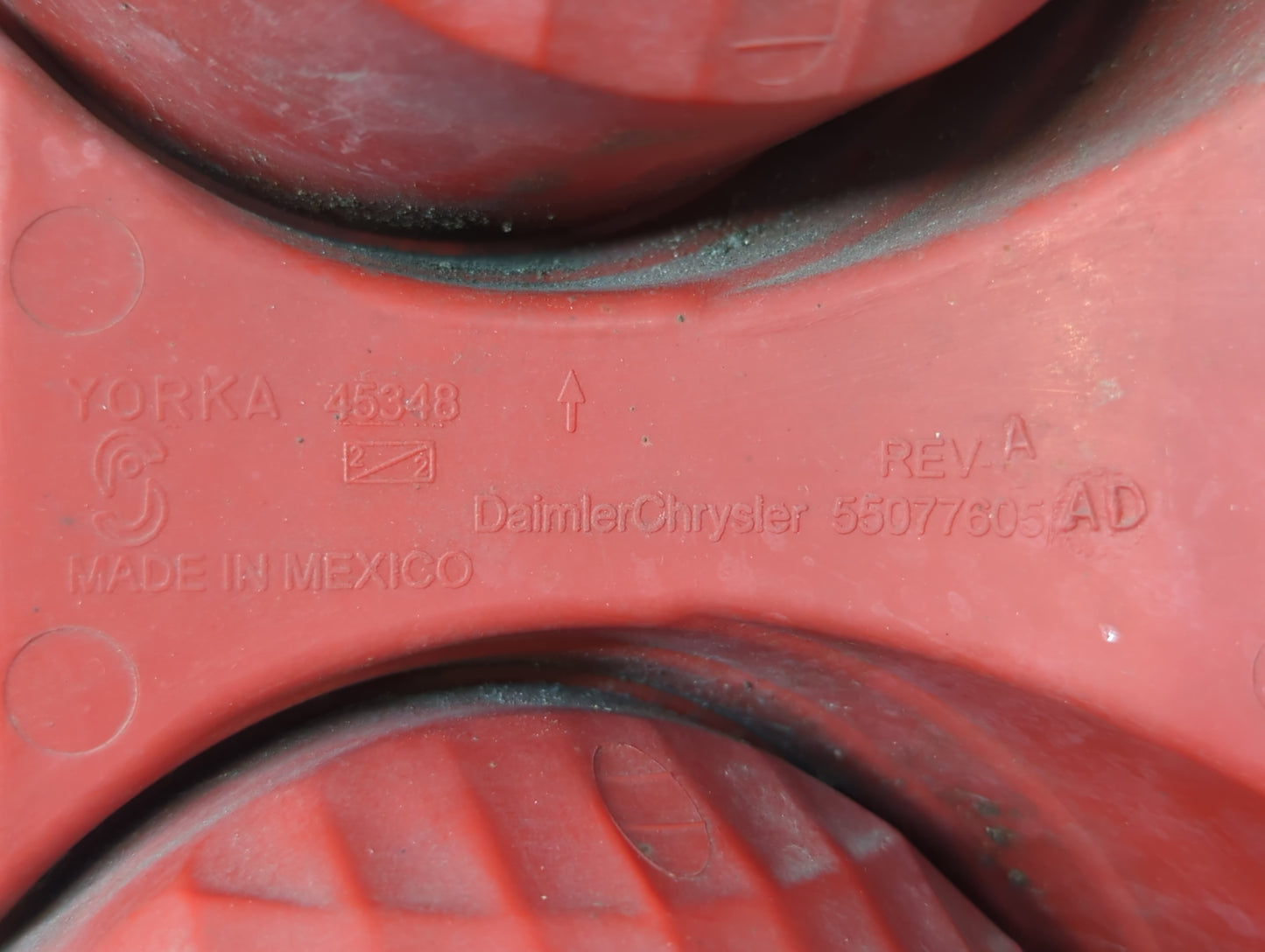 2005-2011 Dodge Dakota Tail Light Assembly Driver Left OEM P/N:55077605AD Fits Fits 2005 2006 2007 2008 2009 2010 2011 OEM Used Auto Parts - Oemusedautoparts1.com