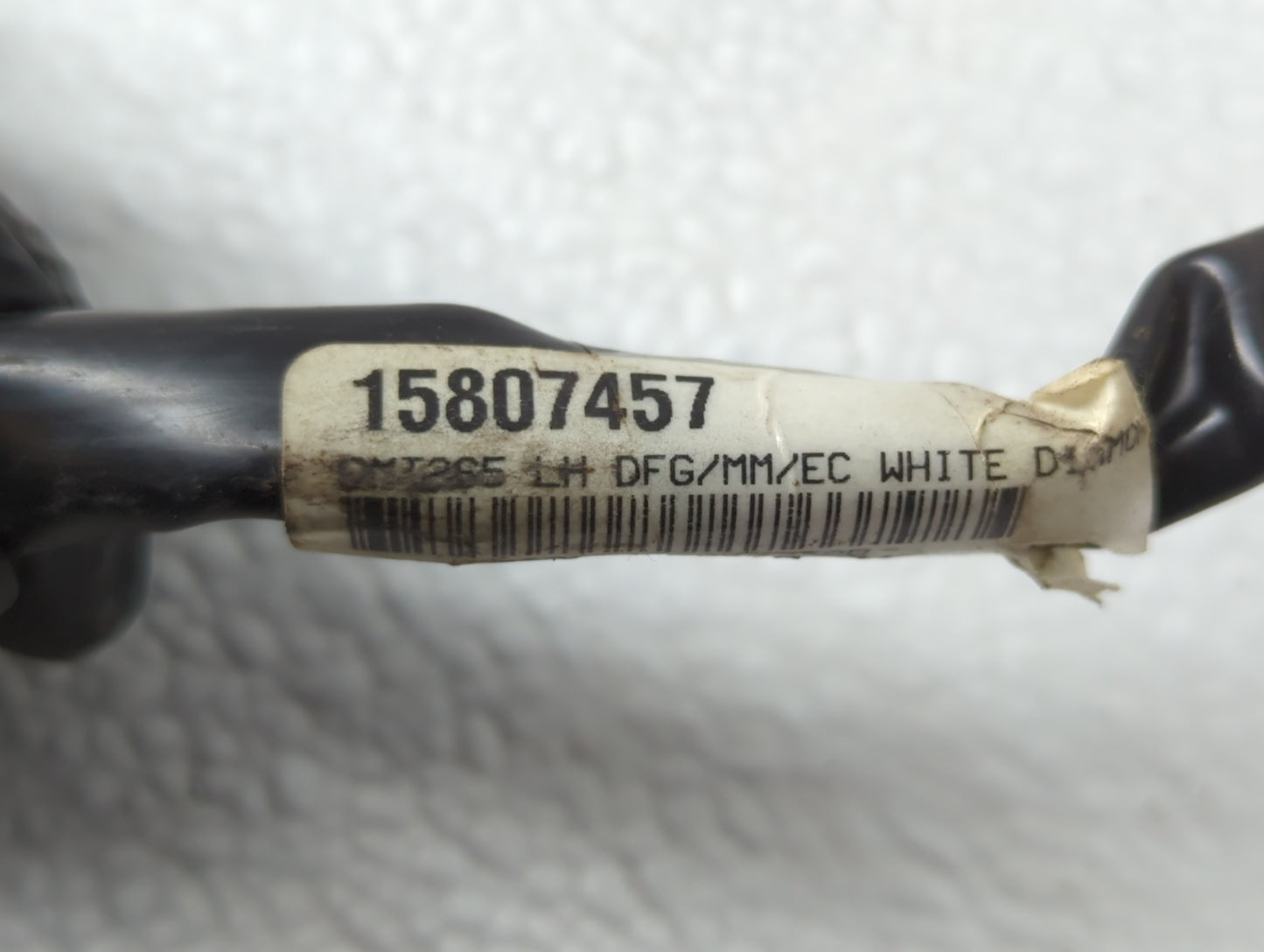 2004-2009 Cadillac Srx Side Mirror Replacement Driver Left View Door Mirror P/N:15807457 Fits Fits 2004 2005 2006 2007 2008 2009 OEM Used Auto Parts - Oemusedautoparts1.com