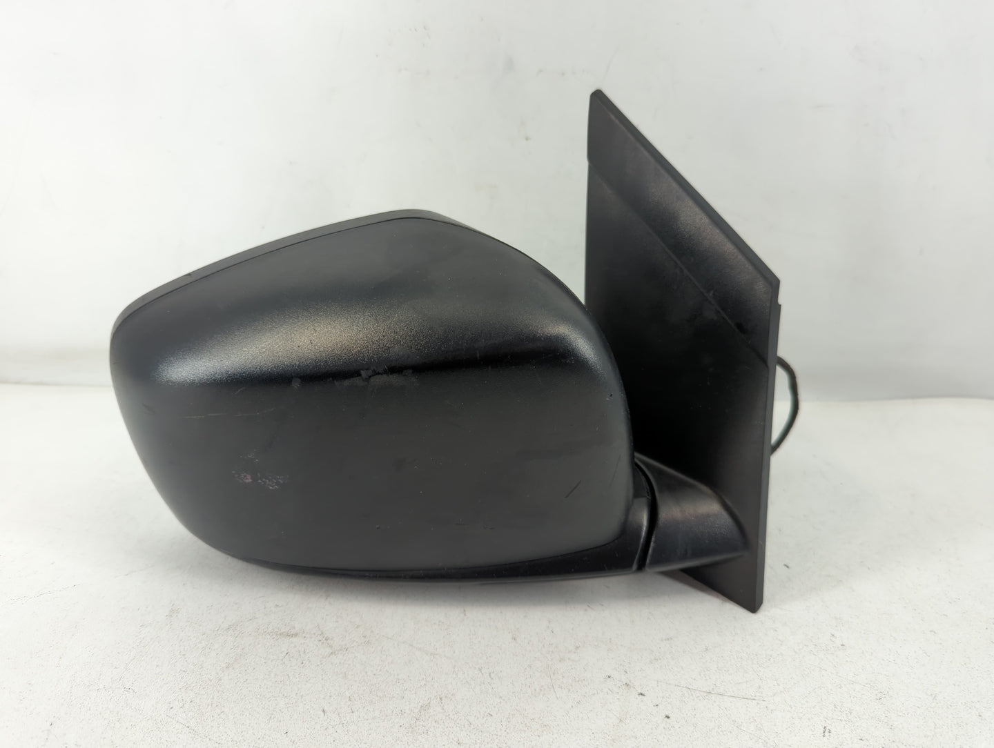2018 Dodge Caravan Side Mirror Replacement Passenger Right View Door Mirror P/N:05113410AH Fits OEM Used Auto Parts - Oemusedautoparts1.com