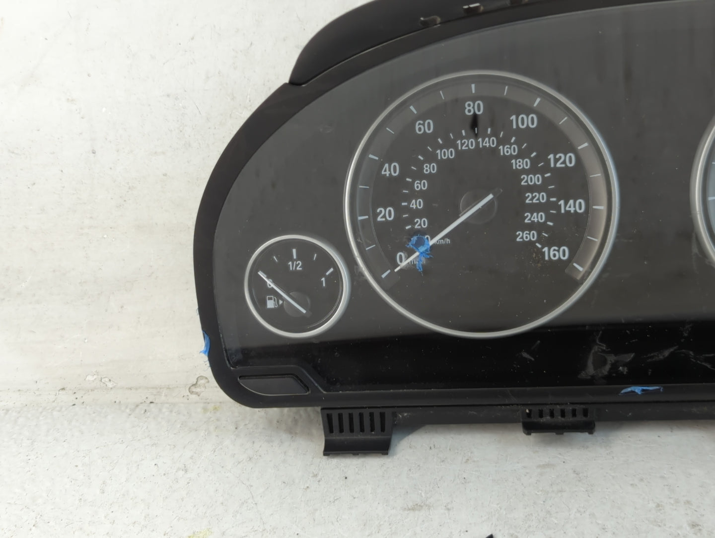 2014-2016 Bmw 528i Instrument Cluster Speedometer Gauges P/N:2615572-03 IK 6820601-01 Fits Fits 2014 2015 2016 2017 OEM Used Auto Parts - Oemusedautoparts1.com