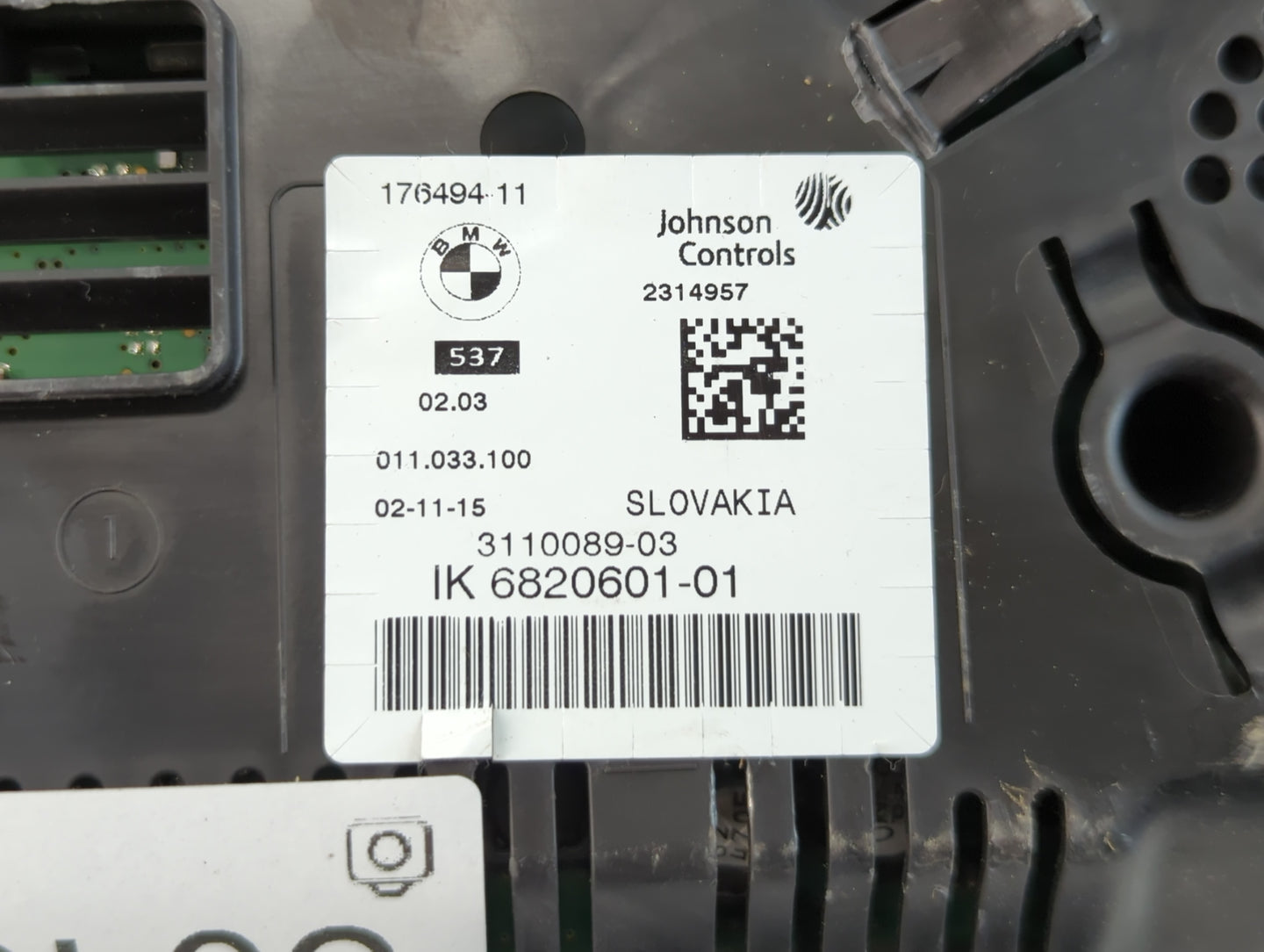 2014-2016 Bmw 528i Instrument Cluster Speedometer Gauges P/N:2615572-03 IK 6820601-01 Fits Fits 2014 2015 2016 2017 OEM Used Auto Parts - Oemusedautoparts1.com