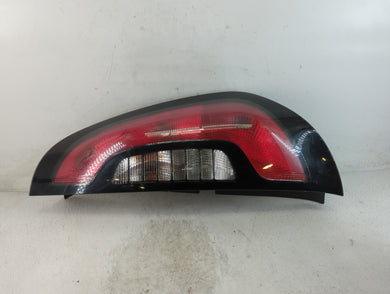 2014-2019 Kia Soul Tail Light Assembly Passenger Right OEM P/N:92402-B2 Fits Fits 2014 2015 2016 2017 2018 2019 OEM Used Auto Parts