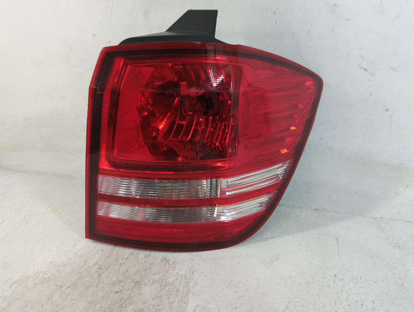 2010-2020 Dodge Journey Tail Light Assembly Passenger Right OEM P/N:05116290AH 5028045903 Fits OEM Used Auto Parts - Oemusedautoparts1.com