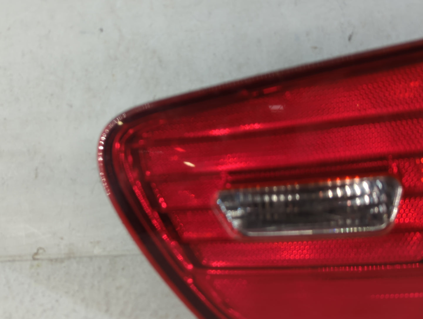 2007-2010 Hyundai Elantra Tail Light Assembly Passenger Right OEM P/N:92404-2H00 Fits Fits 2007 2008 2009 2010 OEM Used Auto Parts - Oemusedautoparts1.com
