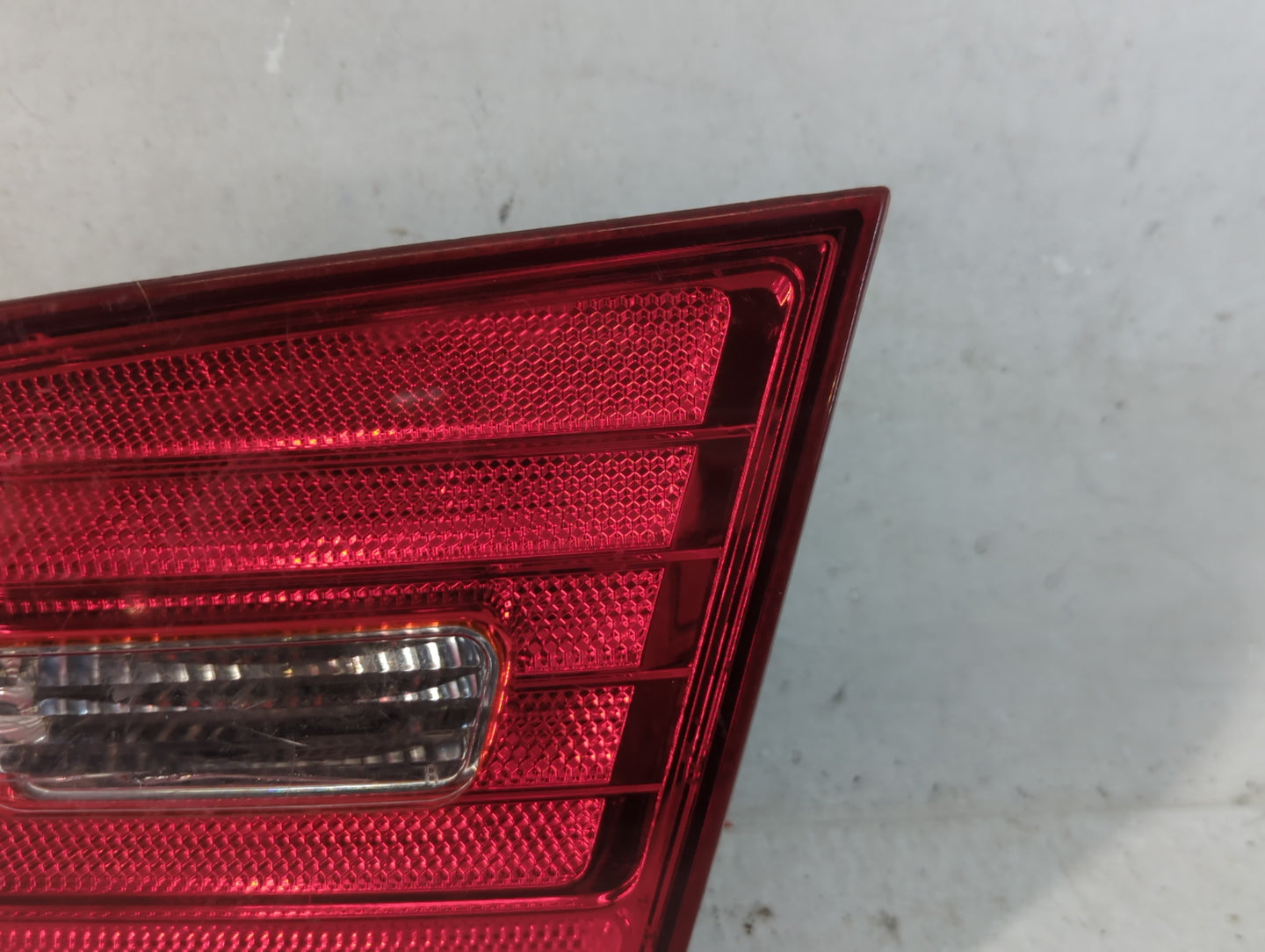 2007-2010 Hyundai Elantra Tail Light Assembly Passenger Right OEM P/N:92404-2H00 Fits Fits 2007 2008 2009 2010 OEM Used Auto Parts - Oemusedautoparts1.com
