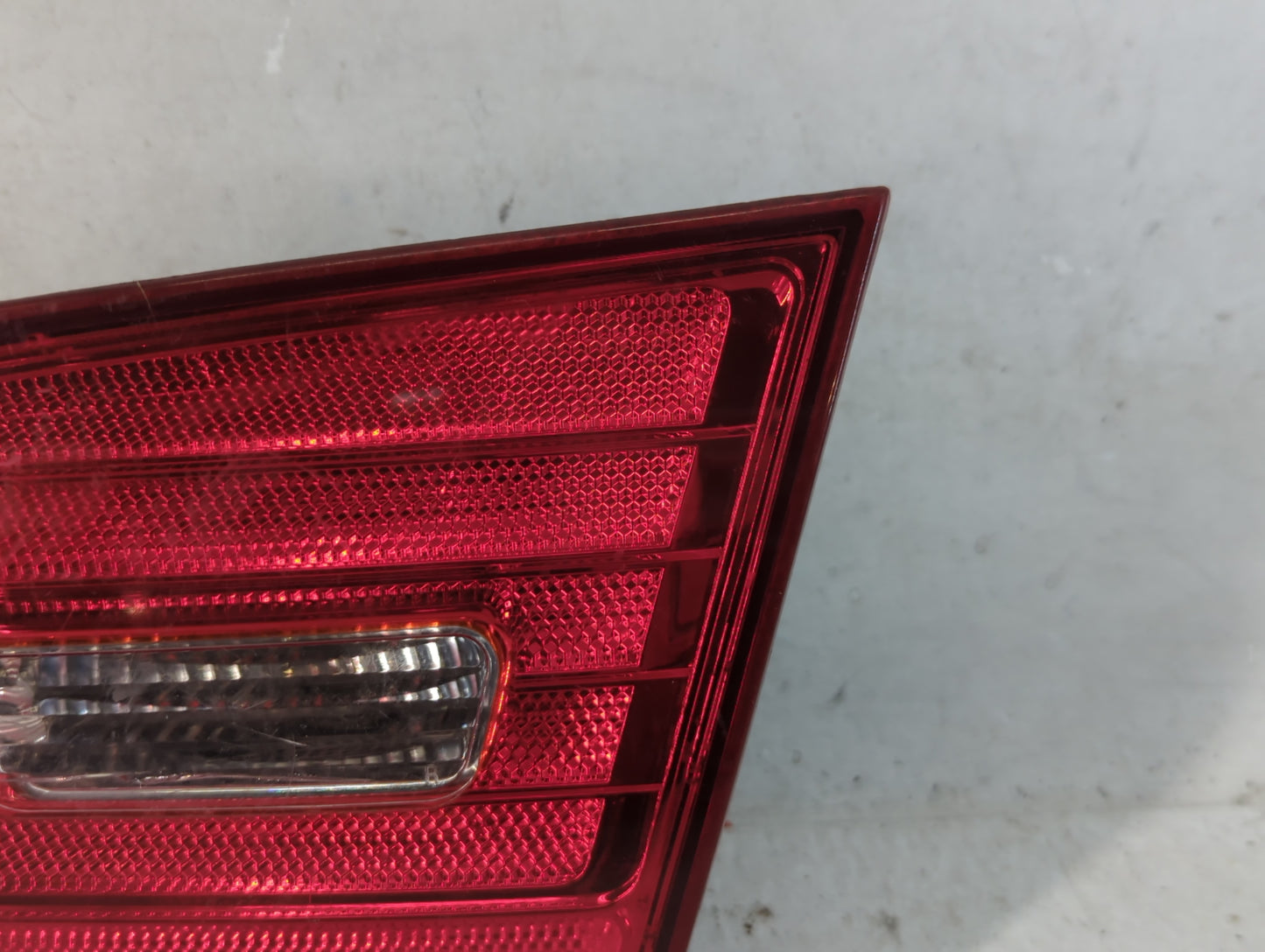 2007-2010 Hyundai Elantra Tail Light Assembly Passenger Right OEM P/N:92404-2H00 Fits Fits 2007 2008 2009 2010 OEM Used Auto Parts - Oemusedautoparts1.com