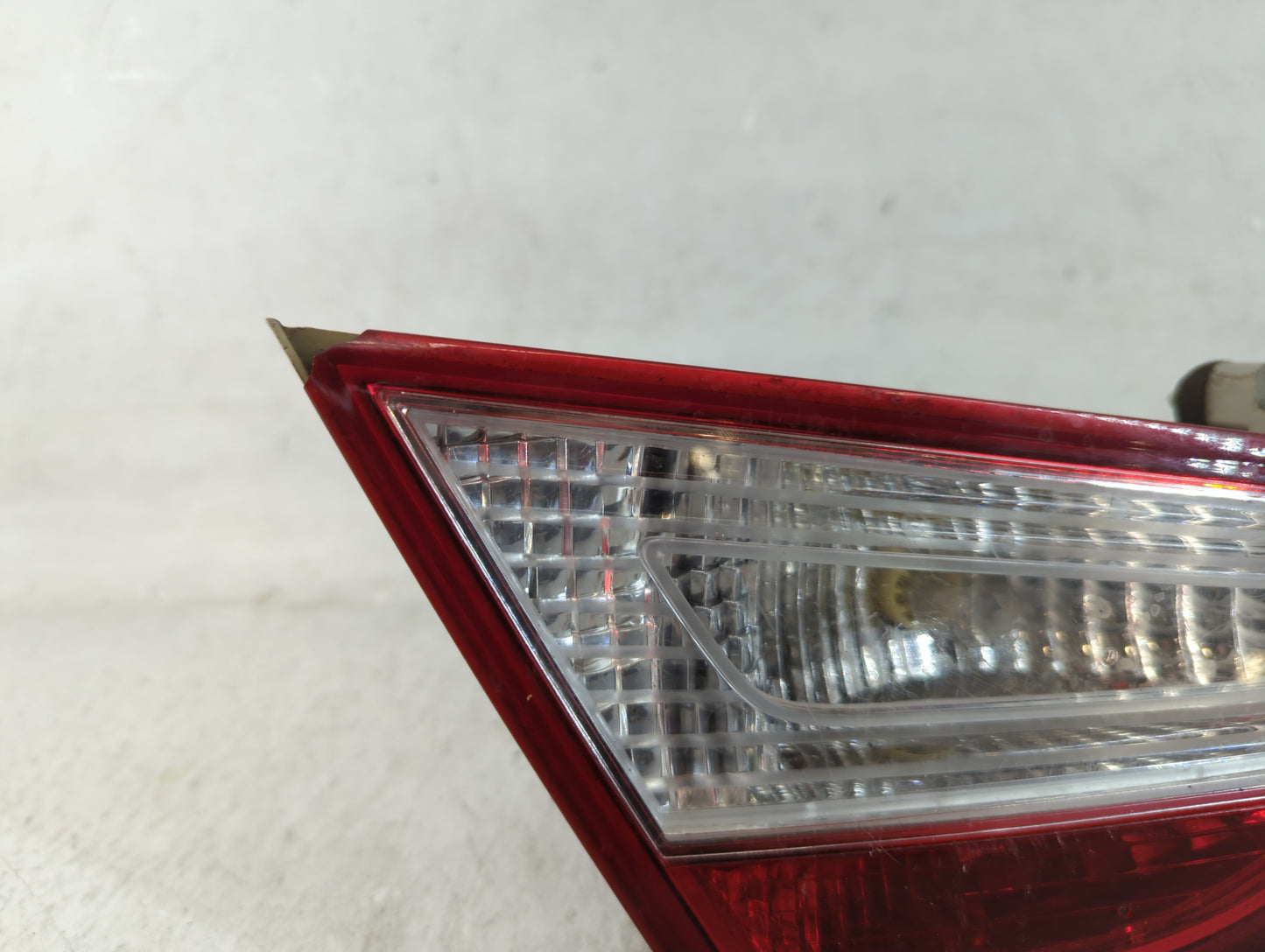 2011-2014 Hyundai Sonata Tail Light Assembly Driver Left OEM P/N:92403-3Q Fits Fits 2011 2012 2013 2014 OEM Used Auto Parts - Oemusedautoparts1.com
