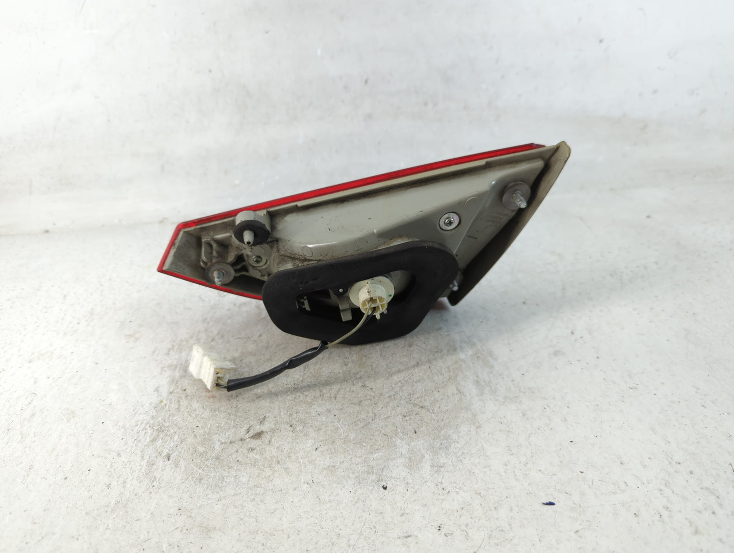 2011-2014 Hyundai Sonata Tail Light Assembly Driver Left OEM P/N:92403-3Q Fits Fits 2011 2012 2013 2014 OEM Used Auto Parts - Oemusedautoparts1.com
