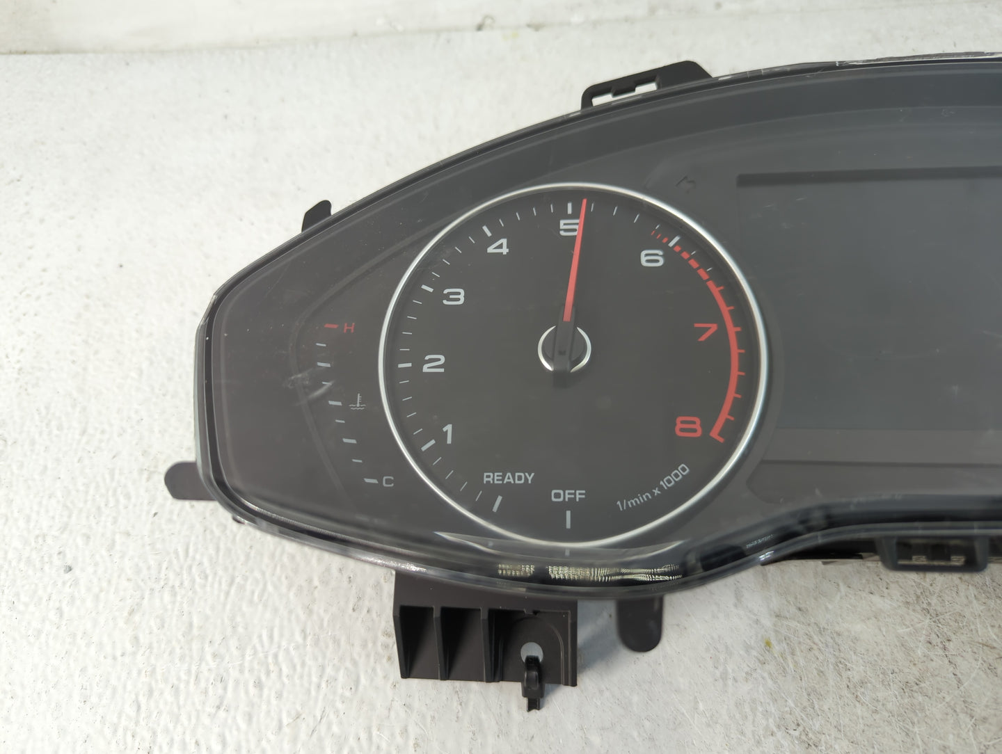 2017-2019 Audi A4 Instrument Cluster Speedometer Gauges P/N:0 263 725 121 4G8 920 987 T, 8W5 920 840 Fits Fits 2017 2018 2019 OEM Used Auto Parts - Oemusedautoparts1.com