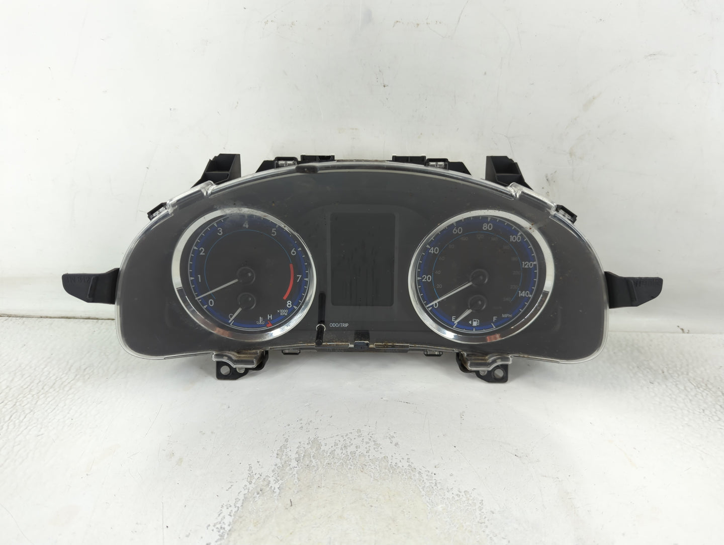 2018-2019 Toyota Corolla Instrument Cluster Speedometer Gauges P/N:TN157580-9380 83800-F2U80-00 Fits Fits 2018 2019 OEM Used Auto Parts - Oemusedautoparts1.com