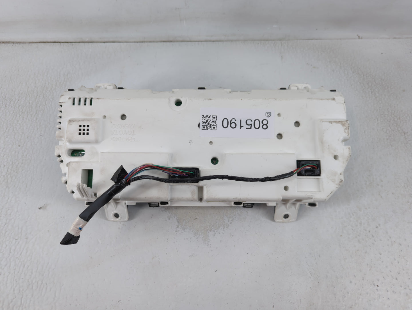 2012 Toyota Camry Instrument Cluster Speedometer Gauges P/N:TN157550-5847 83800-0X110-00 Fits OEM Used Auto Parts - Oemusedautoparts1.com