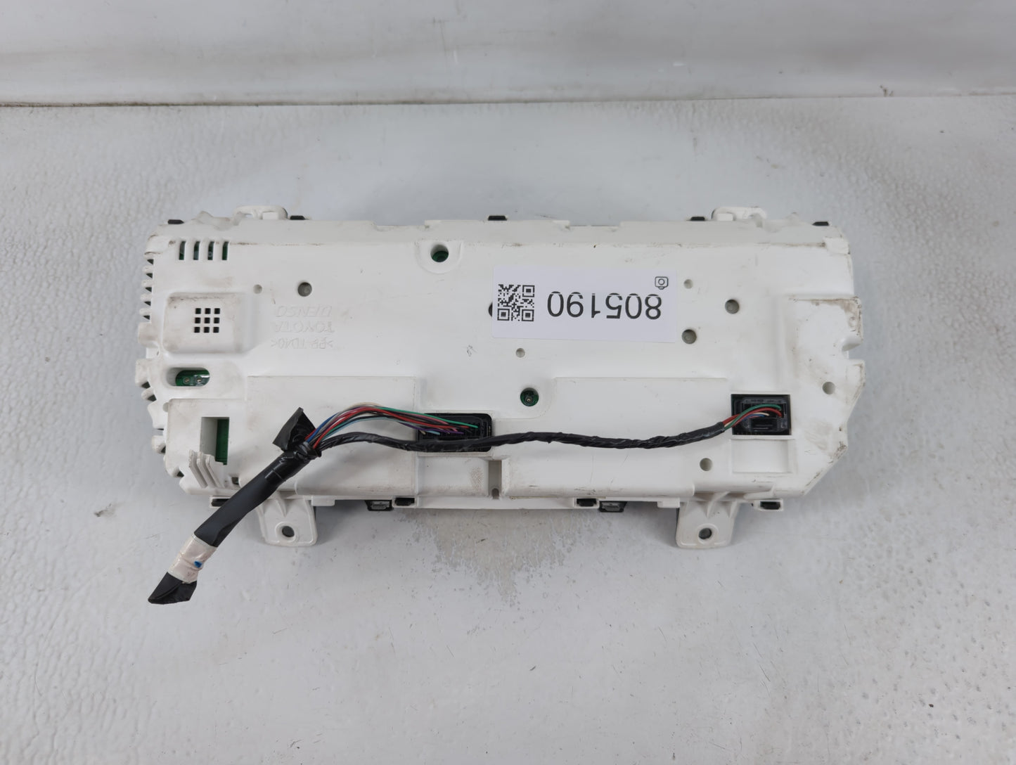 2012 Toyota Camry Instrument Cluster Speedometer Gauges P/N:TN157550-5847 83800-0X110-00 Fits OEM Used Auto Parts - Oemusedautoparts1.com