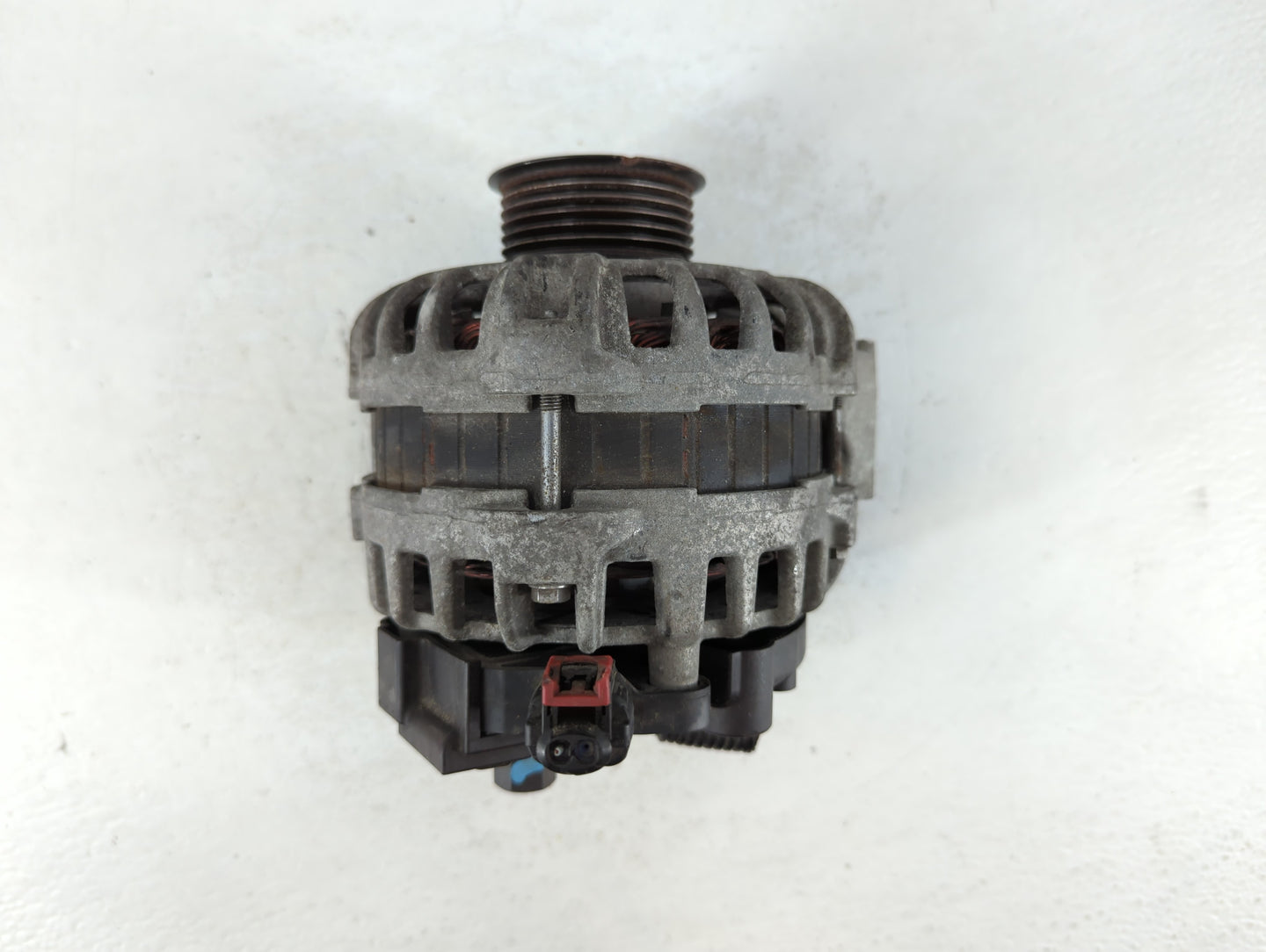 2017-2021 Chevrolet Express 2500 Alternator Replacement Generator Charging Assembly Engine OEM P/N:84206550 F 000BL0 6N7 Fits OEM Used Auto Parts - Oemusedautoparts1.com