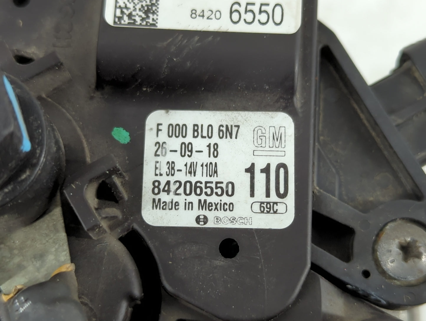 2017-2021 Chevrolet Express 2500 Alternator Replacement Generator Charging Assembly Engine OEM P/N:84206550 F 000BL0 6N7 Fits OEM Used Auto Parts - Oemusedautoparts1.com