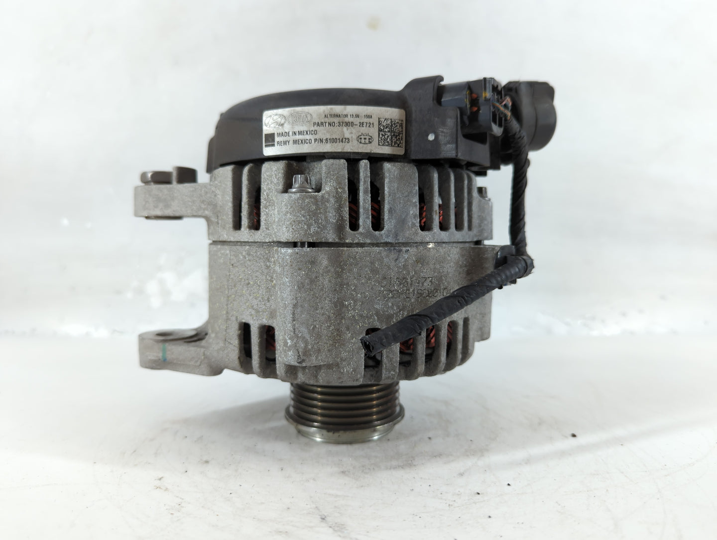 2017-2020 Hyundai Elantra Alternator Replacement Generator Charging Assembly Engine OEM P/N:37300-2E821 2627727 Fits OEM Used Auto Parts - Oemusedautoparts1.com
